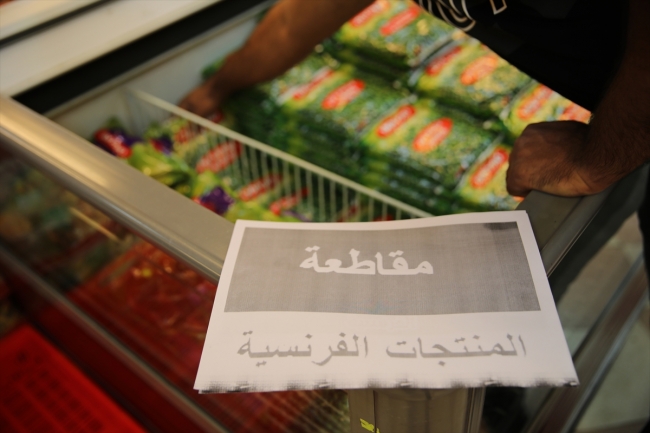 Kudüs'teki marketler Fransız mallarının satışını durdurdu